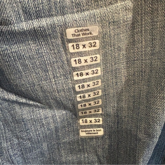 DENVER HAYES SZ 18 Mid Wash Wiskering Boyfriend Style Jeans New with Tag - Picture 6 of 9